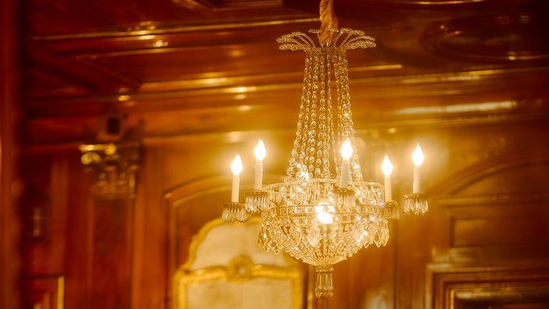 Leuchter in der Gesellschaftsstube zu Kaufleuten